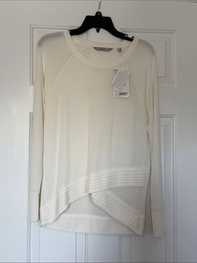 New with tags Athleta Serenity Criss Cross Sweatshirt